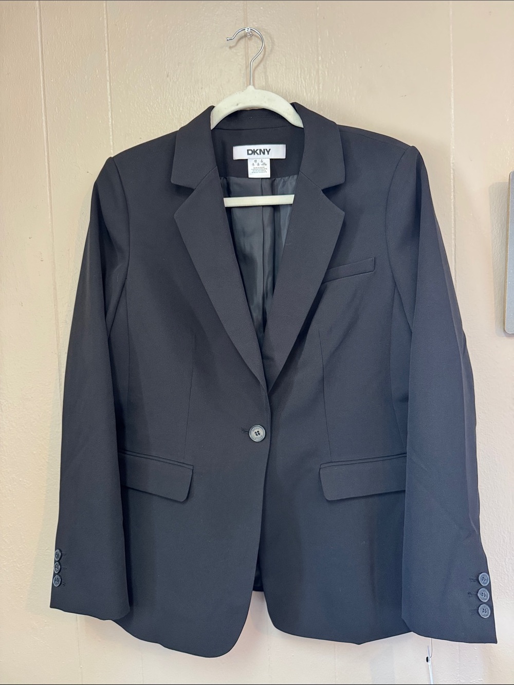 DKNY Black Tailored Single-Button Blazer